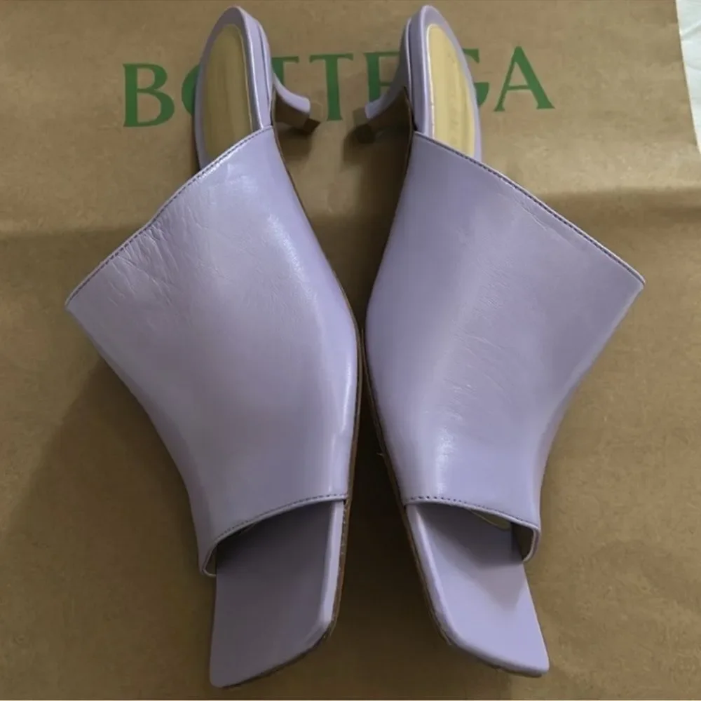 Authentic Bottega Veneta Purple Leather Slip-on  Mule(Size 38.5)